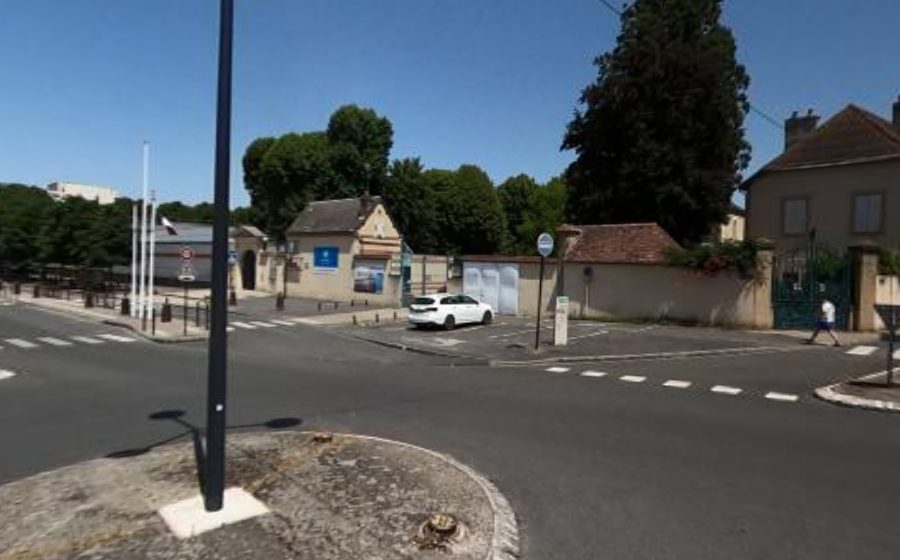 Vue du Rond-point anonyme n°47497478