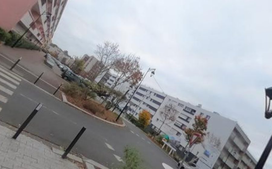 Vue du Rond-point anonyme n°47997636