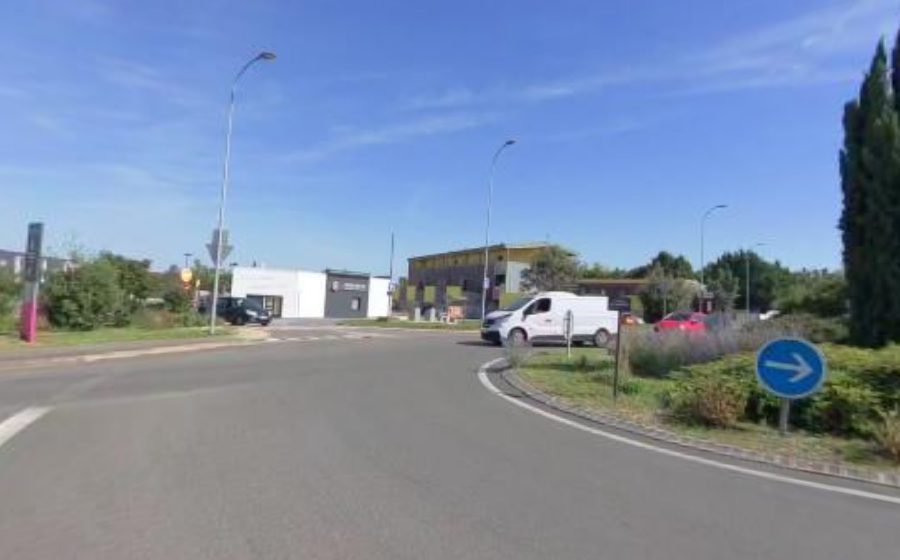 Vue du Rond-point anonyme n°48523147