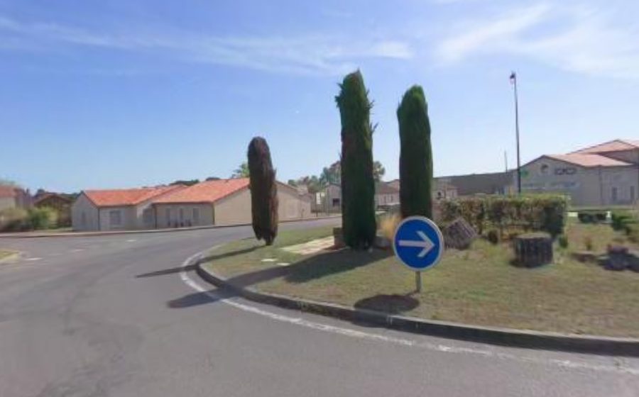 Vue du Rond-point anonyme n°48523149