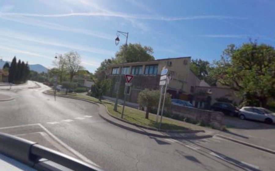 Vue du Rond-point anonyme n°485839789