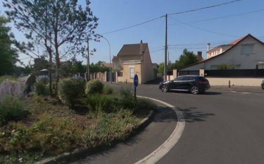 Vue du Rond-point anonyme n°48613745