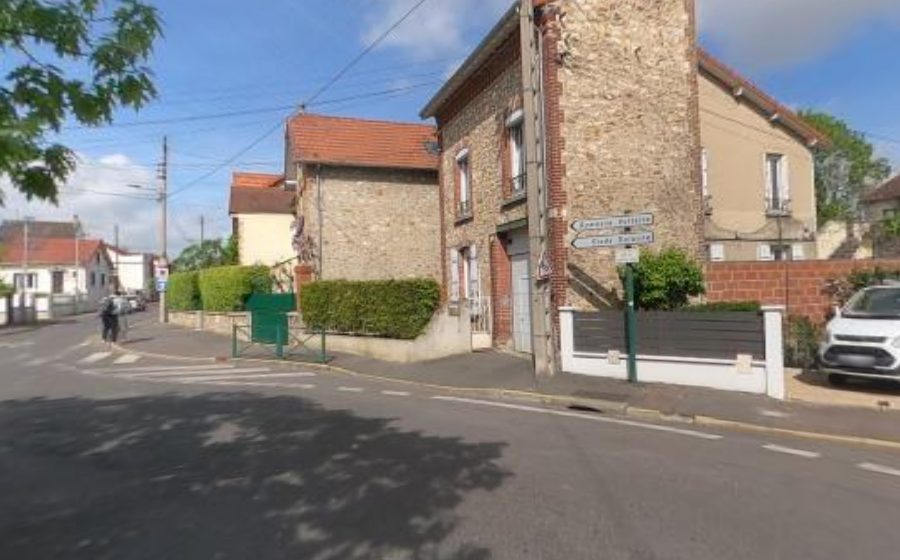 Vue du Rond-point anonyme n°48720507