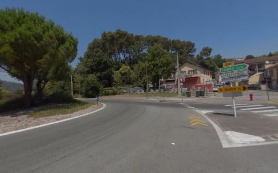 Vue du Rond-point anonyme n°49032061