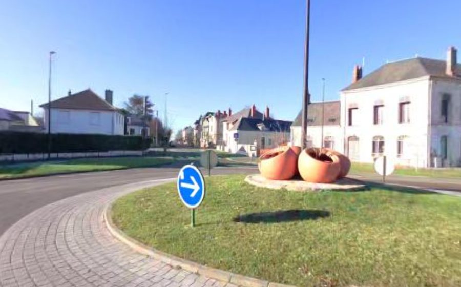 Vue du Place Armand Lhuillery