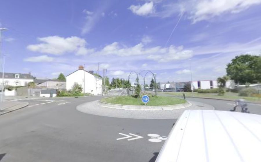 Vue du Rond-point anonyme n°49946006