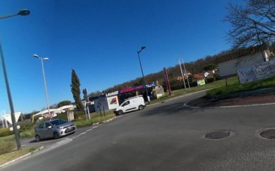 Vue du Rond-point anonyme n°500441698
