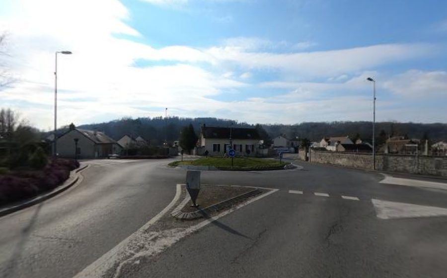 Vue du Rond-point anonyme n°502143255