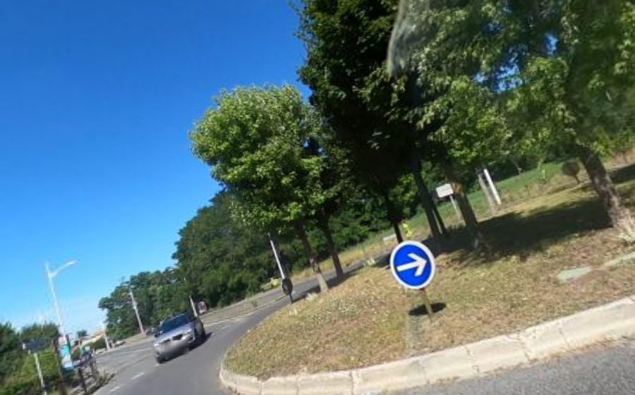Vue du Rond-point anonyme n°517419317