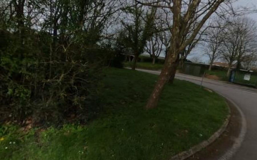 Vue du Rond-point anonyme n°51811526