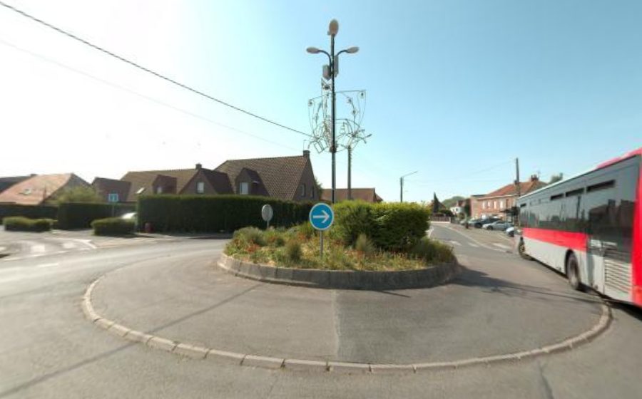 Vue du Rond-point anonyme n°52071125
