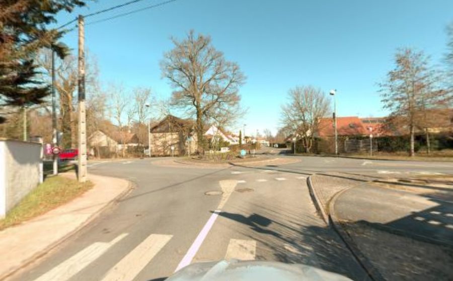 Vue du Rond-point anonyme n°53561675