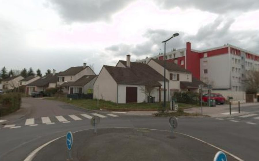 Vue du Rond-point anonyme n°53609428