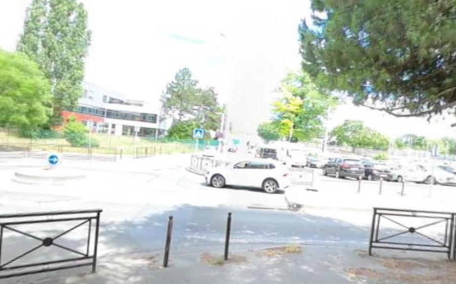 Vue du Avenue des Pyramides