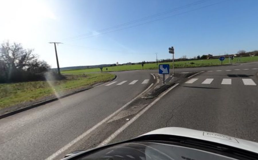 Vue du Rond-point anonyme n°563860924