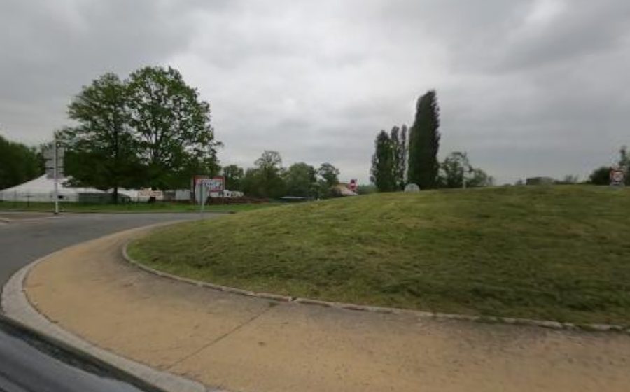 Vue du Rond-point anonyme n°579036259