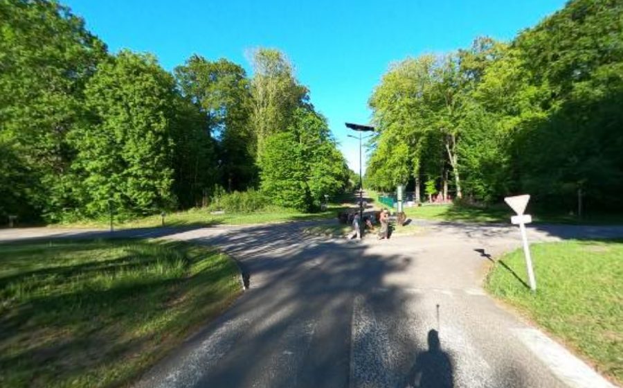 Vue du Rond-point anonyme n°583778103