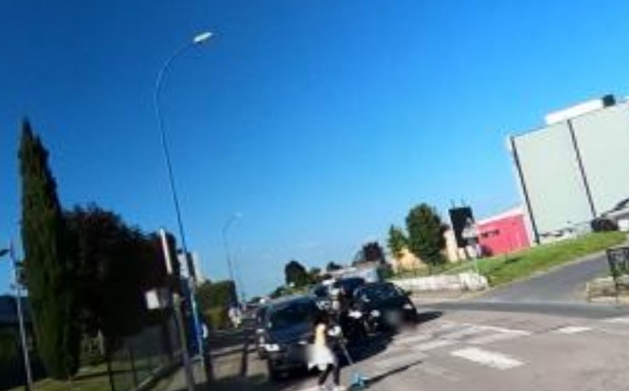 Vue du Rond-point anonyme n°586586825