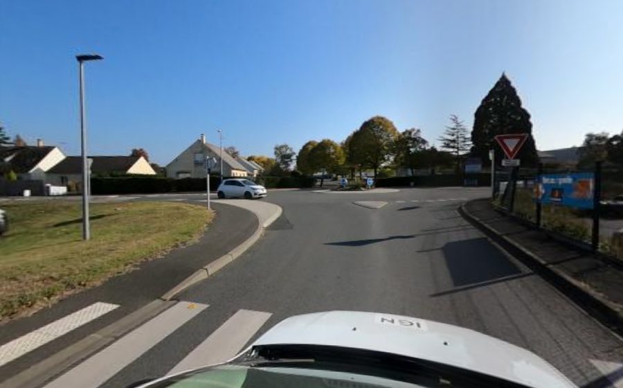 Vue du Rond-point anonyme n°590804286