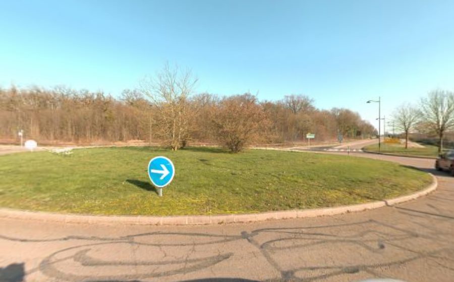 Vue du Rond-point anonyme n°592082327