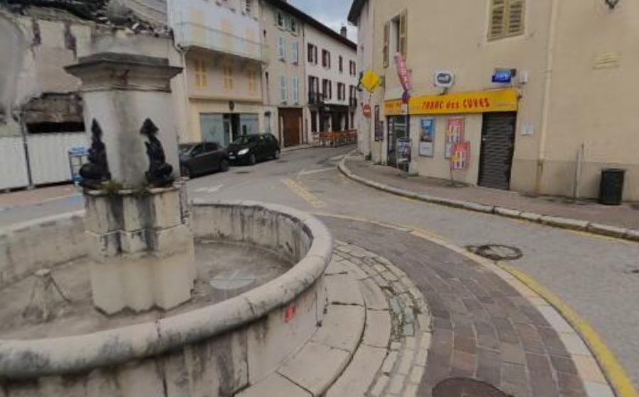 Vue du Place Louis Reverdy