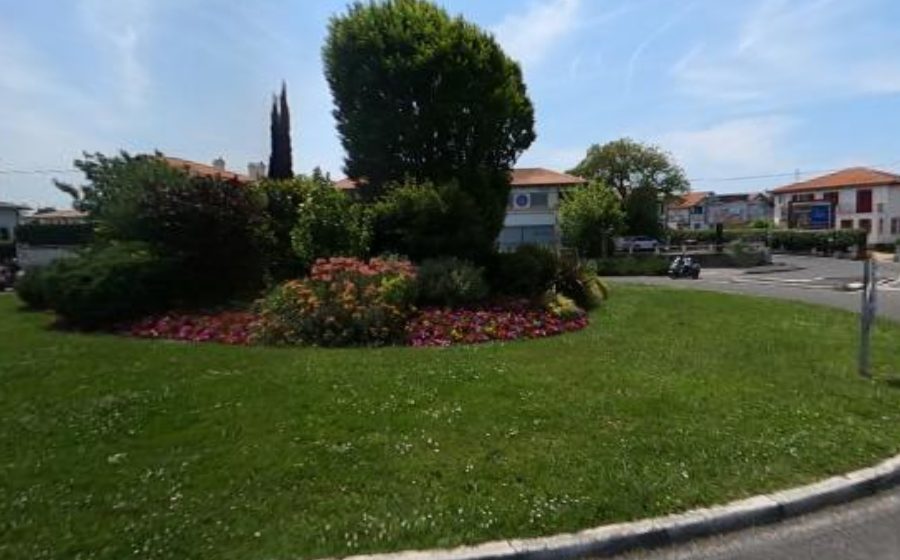 Vue du Rond-Point Jean Lesquibe