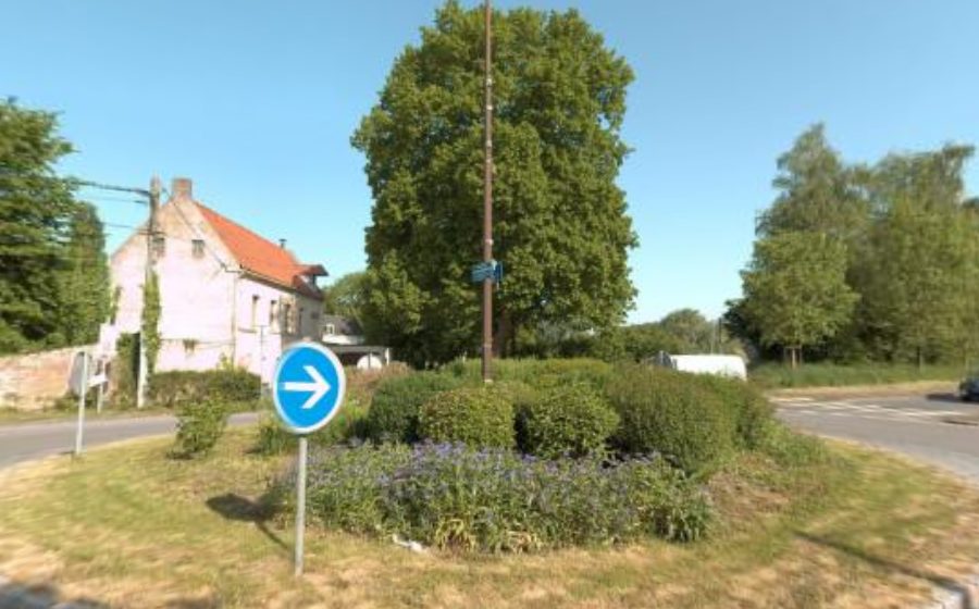 Vue du Rond-point anonyme n°60607327