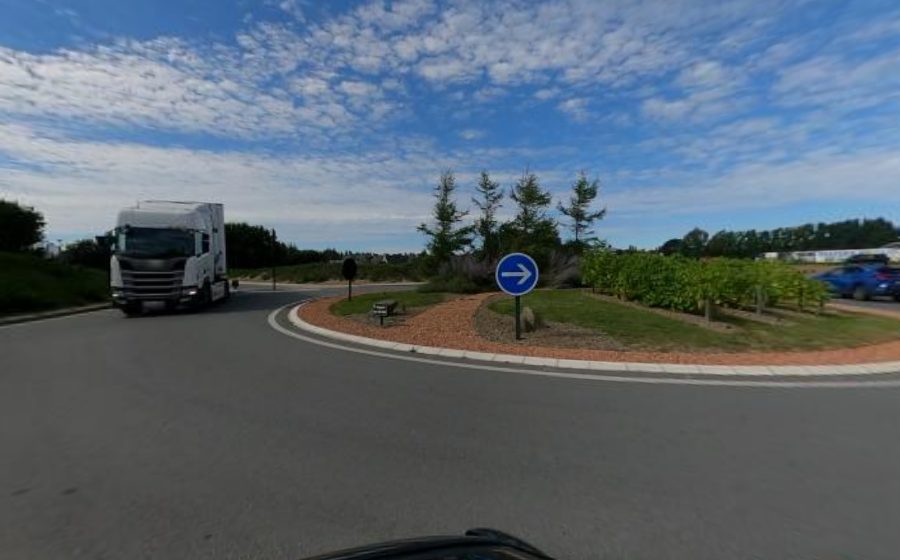 Vue du Rond-point anonyme n°609935410