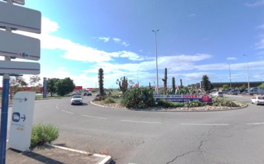 Vue du Rond-point anonyme n°615440069