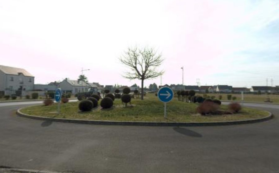 Vue du Rond-point anonyme n°617633597