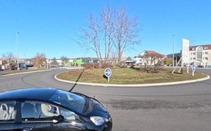 Vue du Rond-point anonyme n°620068973