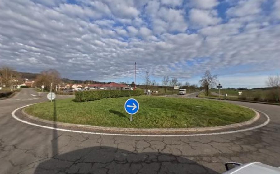 Vue du Rond-point anonyme n°620069010