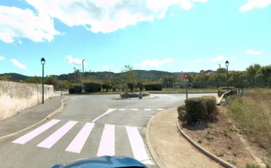 Vue du Rond-point anonyme n°622256761