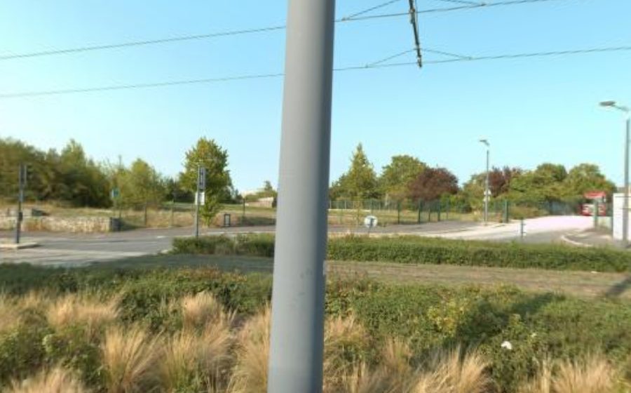 Vue du Rond-point anonyme n°624078564