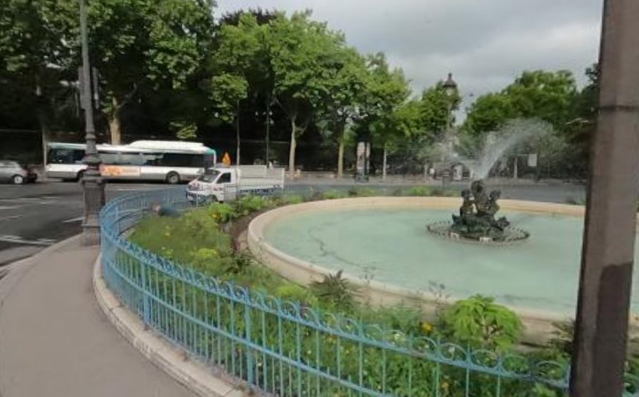Vue du Place Edmond Rostand