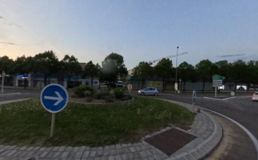Vue du Rond-point anonyme n°638692176