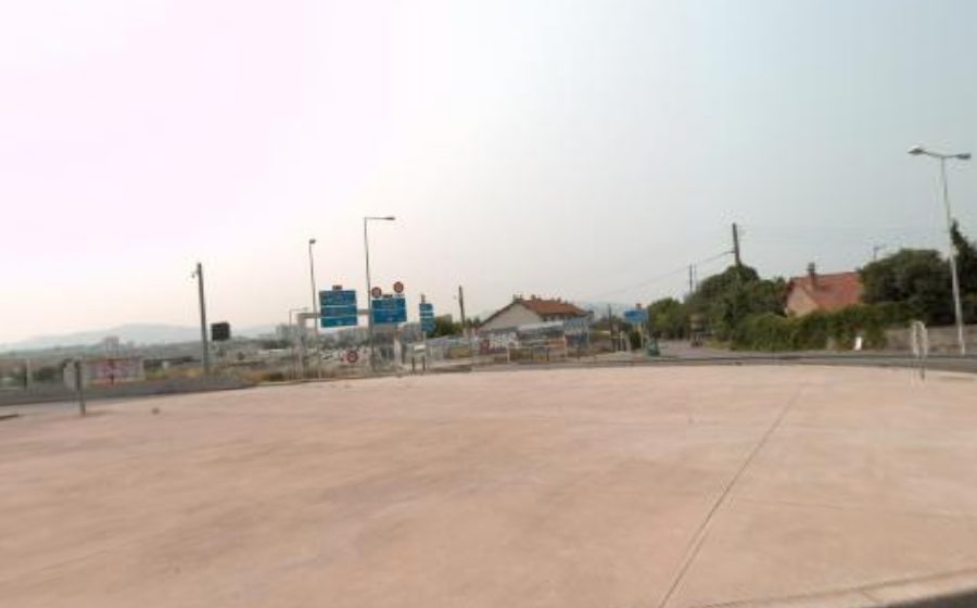 Vue du Rond-point anonyme n°665079362