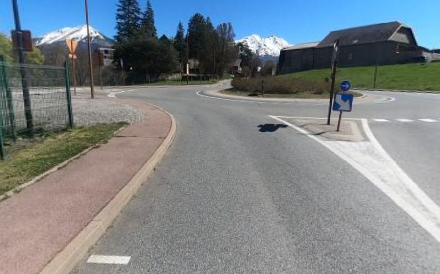 Vue du Rond-point anonyme n°669552653