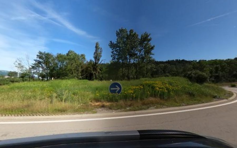 Vue du Rond-point anonyme n°669556182