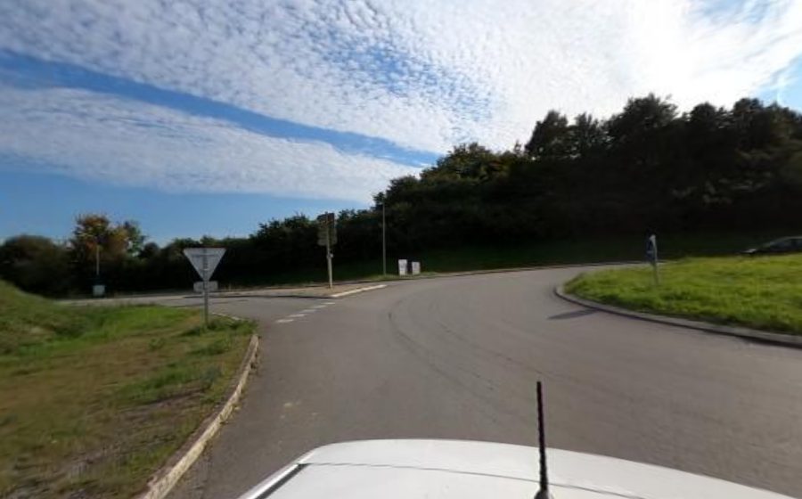 Vue du Rond-point anonyme n°669816632