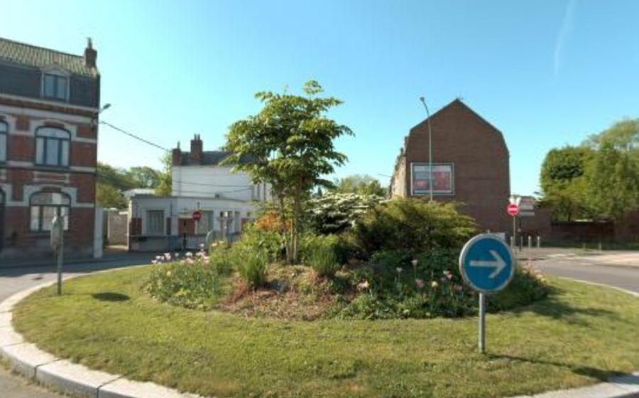 Vue du Rond-point anonyme n°672310678