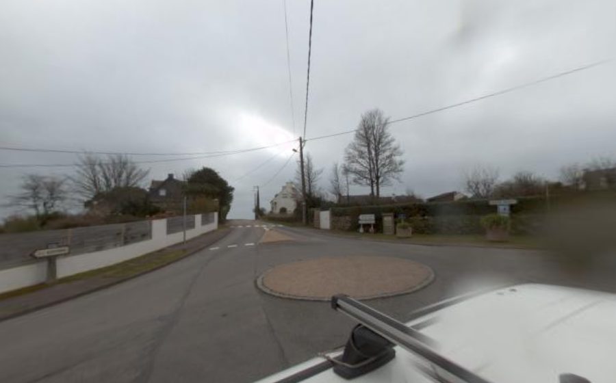 Vue du Rond-point anonyme n°682570093