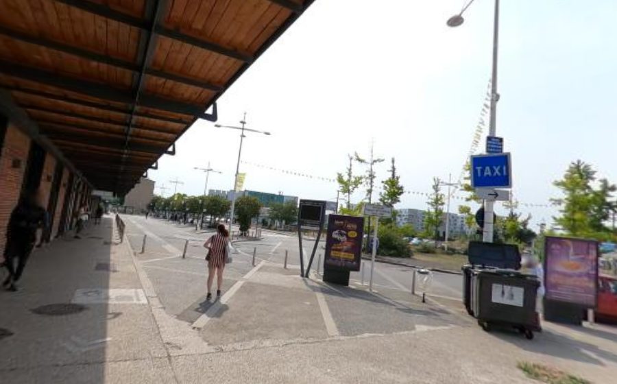 Vue du Rond-point anonyme n°683649610