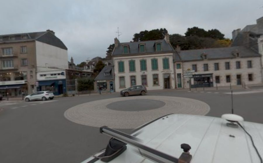 Vue du Rond-point anonyme n°692638088