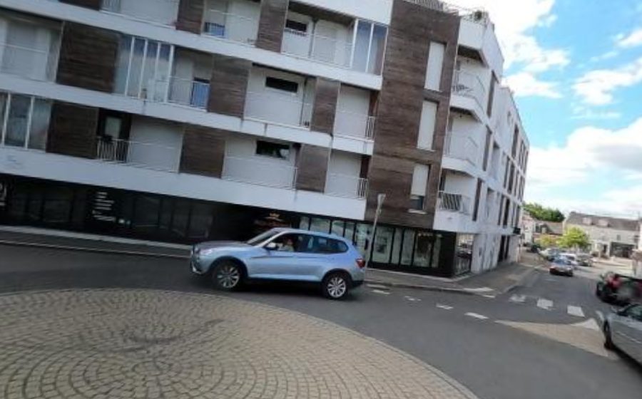 Vue du Rond-point anonyme n°693333026