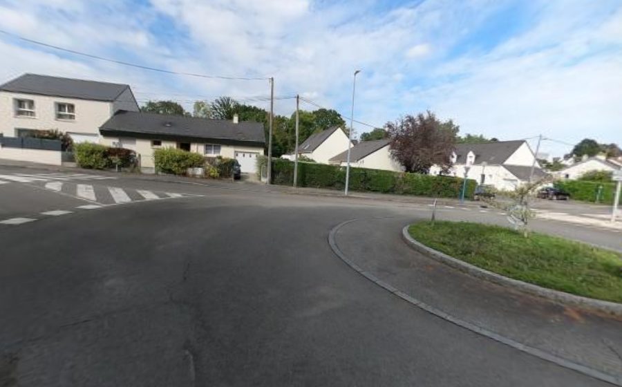 Vue du Rond-point anonyme n°693863191