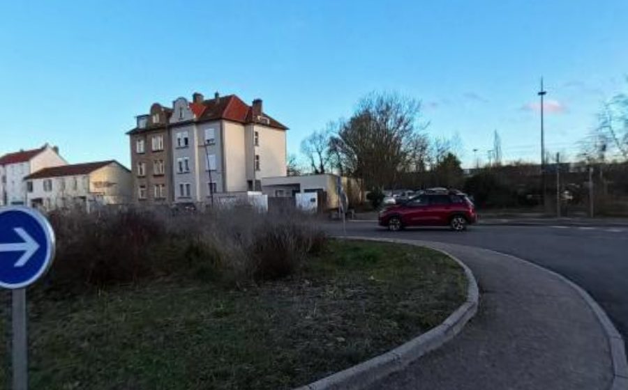 Vue du Rond-point anonyme n°694294299