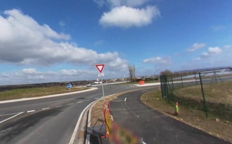 Vue du Rond-point anonyme n°697818229