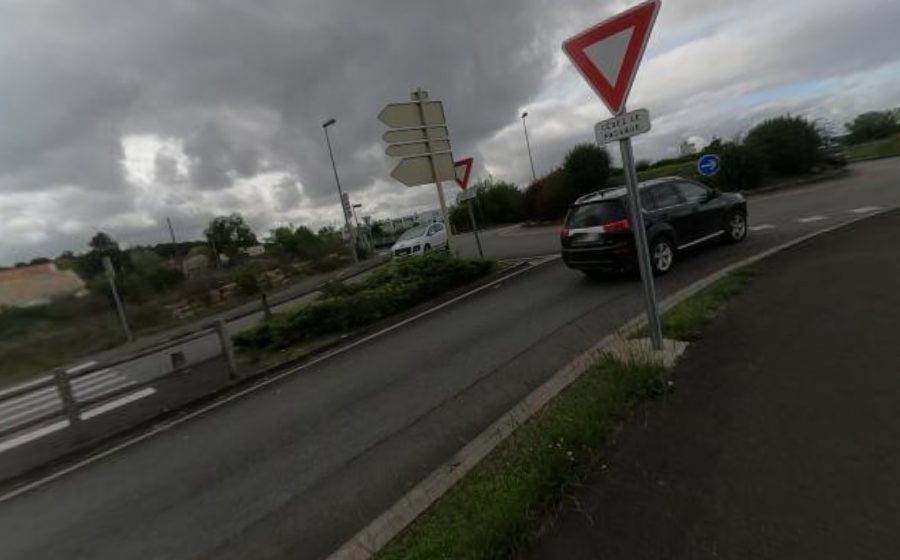 Vue du Rond-point anonyme n°715990389