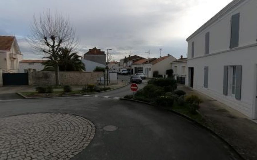 Vue du Rond-point anonyme n°723184217